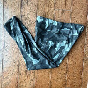 Athleta Leggings. Size M. Camo. NWOT.